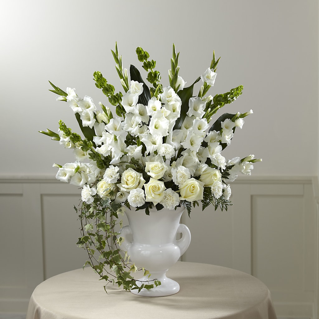 Fond Reflections Arrangement – Margartia Flowers, Jersey City NJ