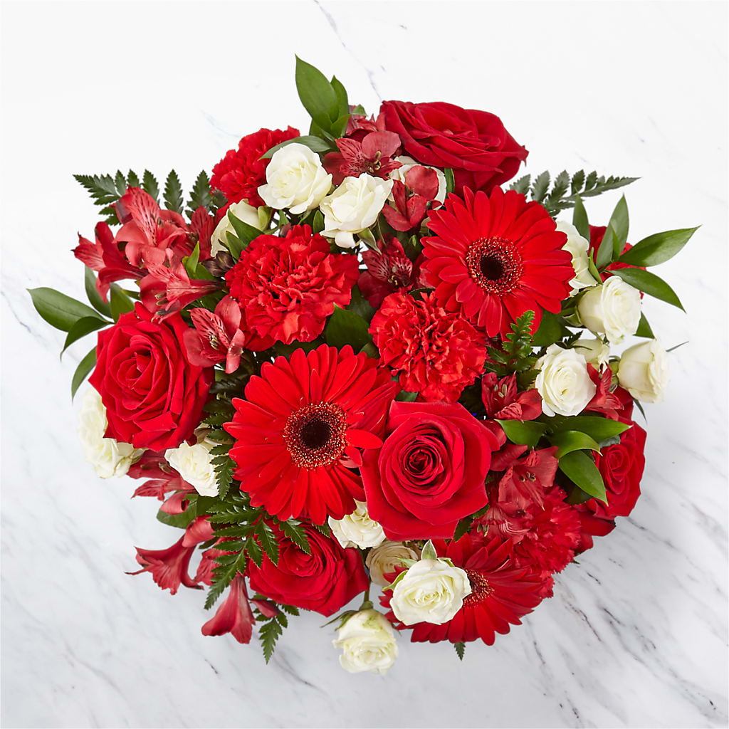 Hearts Embrace Bouquet – Margartia Flowers, Jersey City NJ